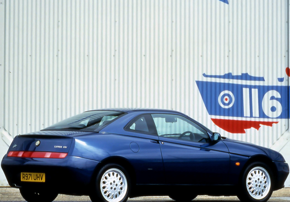 Pictures of Alfa Romeo GTV UK-spec 916 (1995–1998)