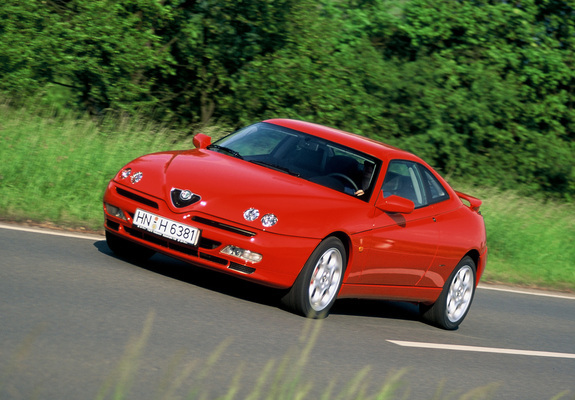 Pictures of Alfa Romeo GTV 916 (1998–2003)