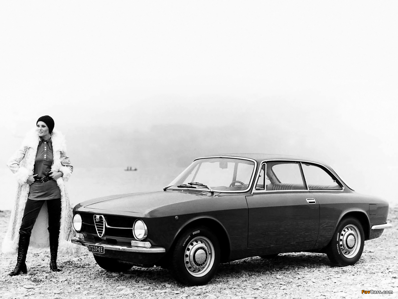 Alfa Romeo GT 1300 Junior 105 (1971–1974) images (1280 x 960)