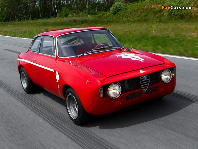 Photos of Alfa Romeo GTA 1300 Junior Corsa 105 (1968–1972) (640 x 480)