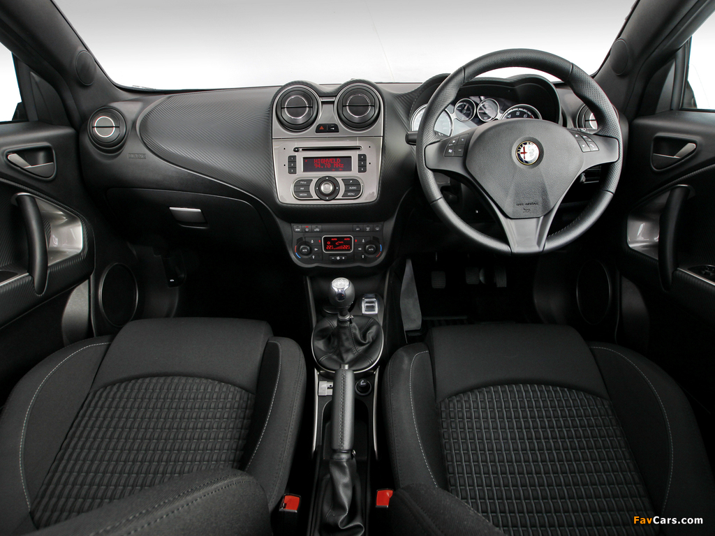 Alfa Romeo MiTo Quadrifoglio Verde ZA-spec 955 (2010–2011) images (1024 x 768)