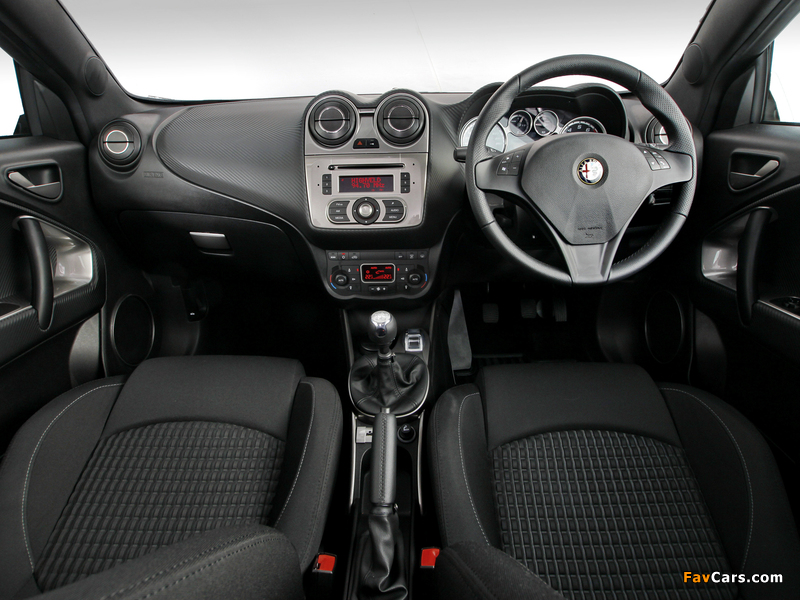 Alfa Romeo MiTo Quadrifoglio Verde ZA-spec 955 (2010–2011) images (800 x 600)