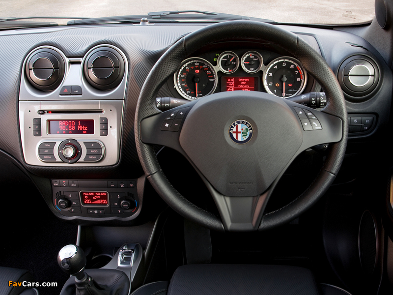 Alfa Romeo MiTo Cloverleaf 955 (2010–2011) pictures (800 x 600)