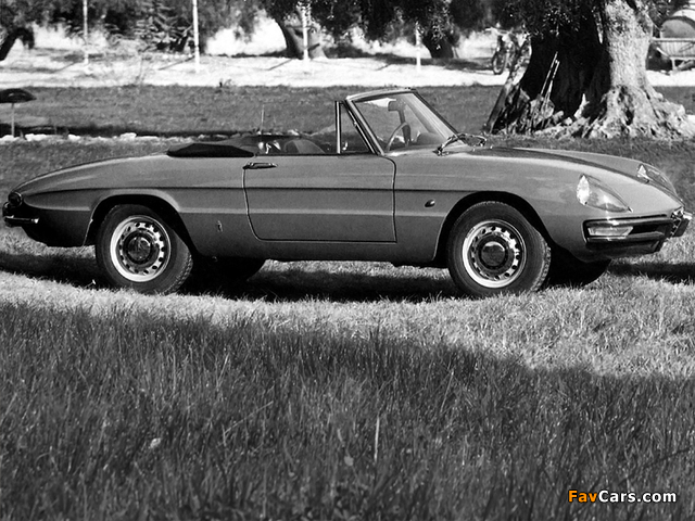 Alfa Romeo 1750 Spider Veloce 105 (1967–1969) photos (640 x 480)