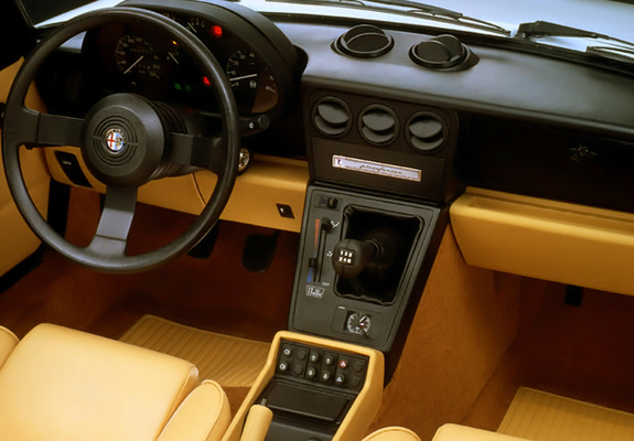 Alfa Romeo Spider 115 (1990–1993) images