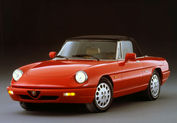 Alfa Romeo Spider 115 (1990–1993) photos
