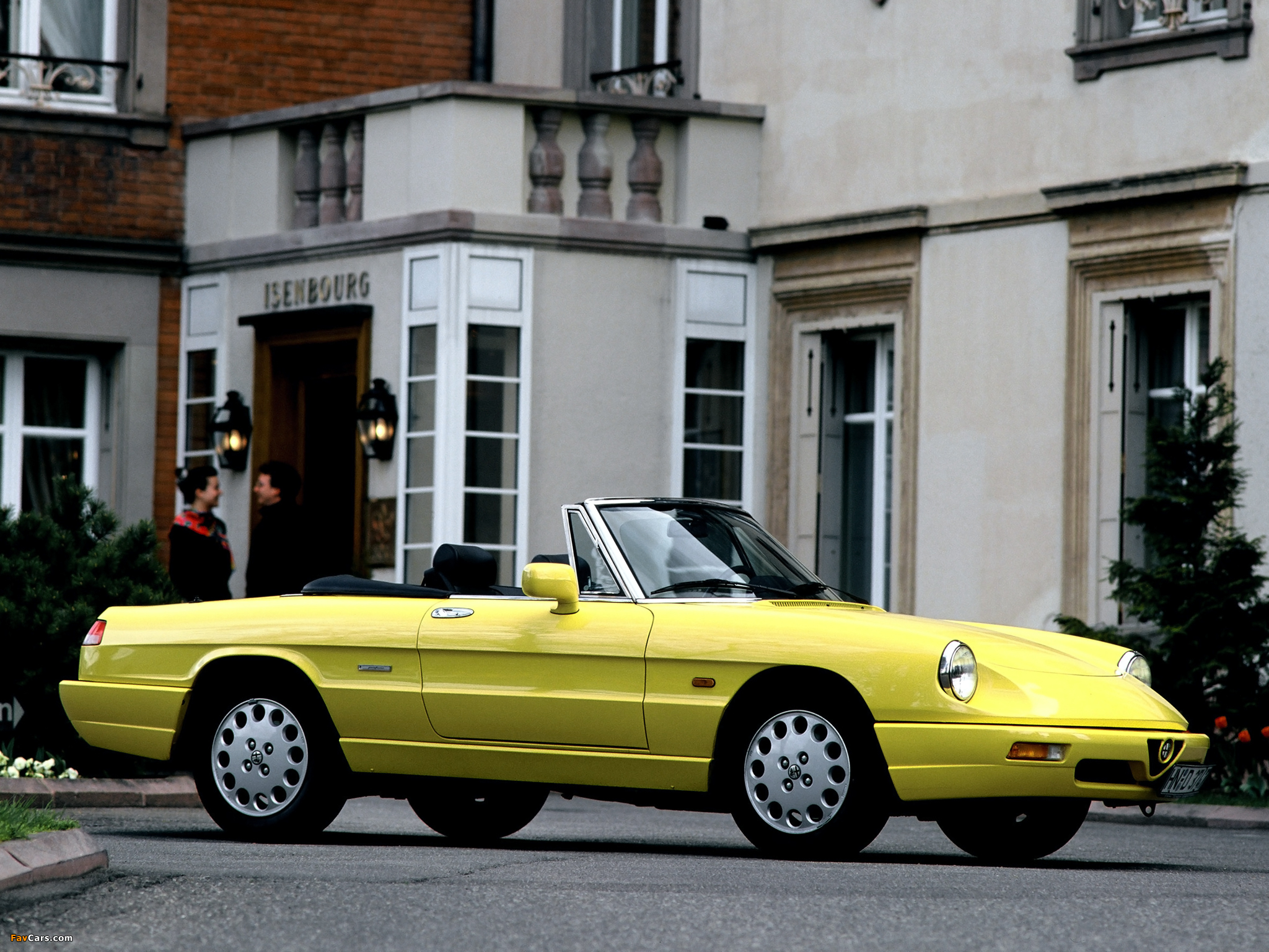 Alfa Romeo Spider 115 (1990–1993) pictures (2048 x 1536)