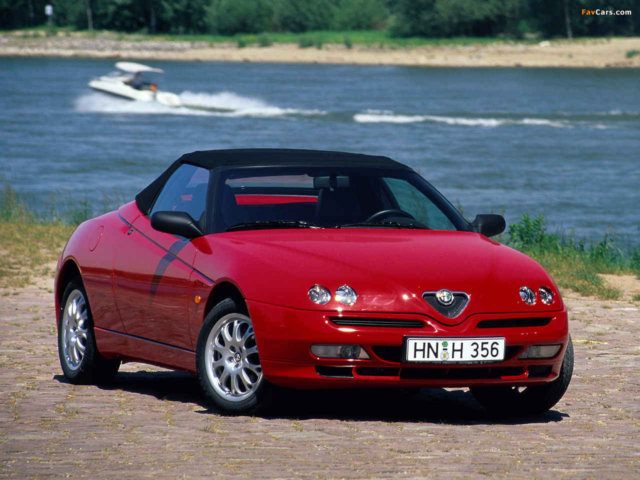 Alfa Romeo Spider 916 (1998–2003) pictures (1280 x 960)