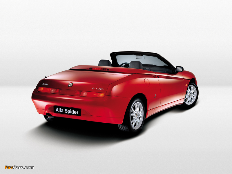 Alfa Romeo Spider 916 (2003–2005) photos (800 x 600)