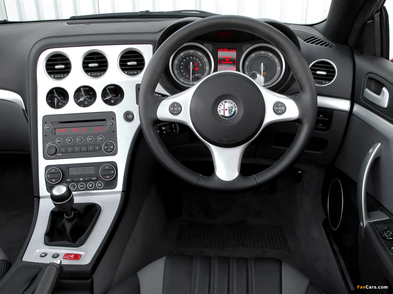 Alfa Romeo Spider UK-spec 939E (2006–2010) images (1280 x 960)