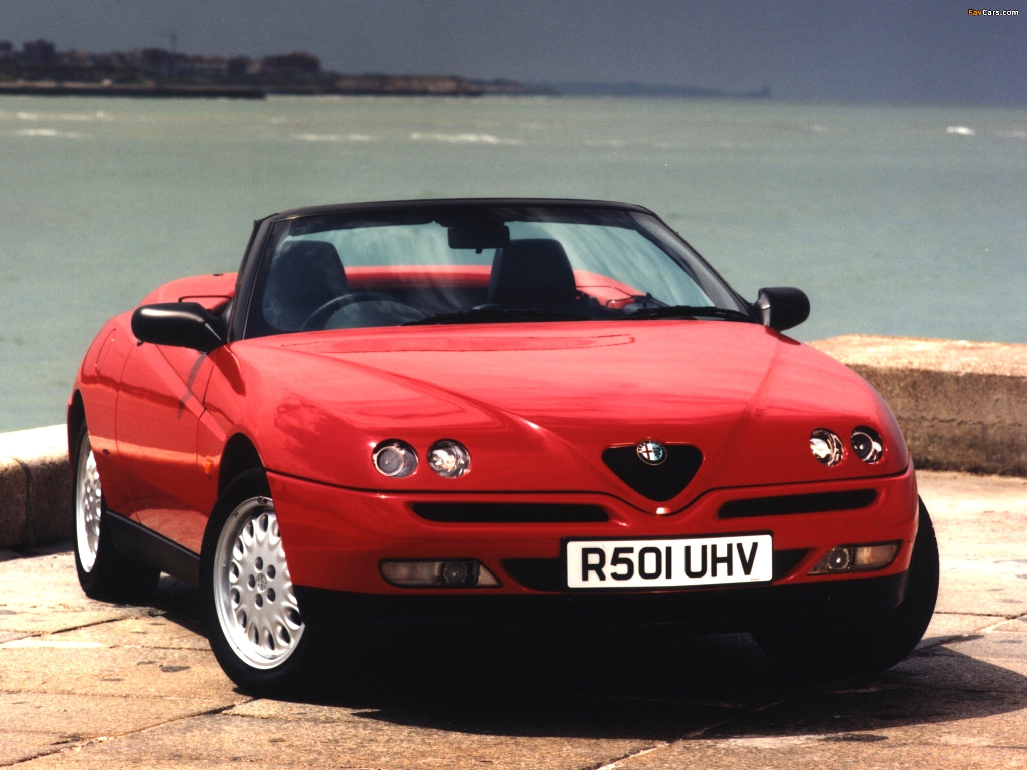 Alfa Romeo Spider UK-spec 916 (1995–1998) wallpapers (2048 x 1536)