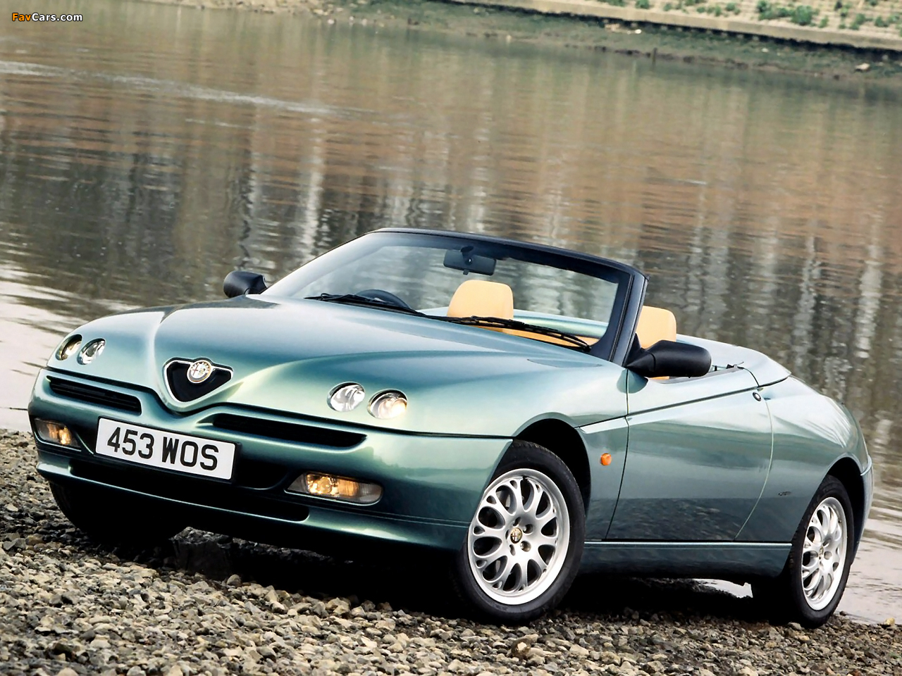 Alfa Romeo Spider UK-spec 916 (1998–2003) images (1280 x 960)