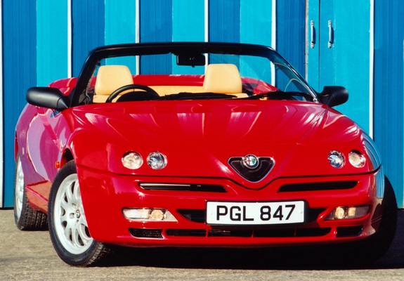 Alfa Romeo Spider UK-spec 916 (1998–2003) photos