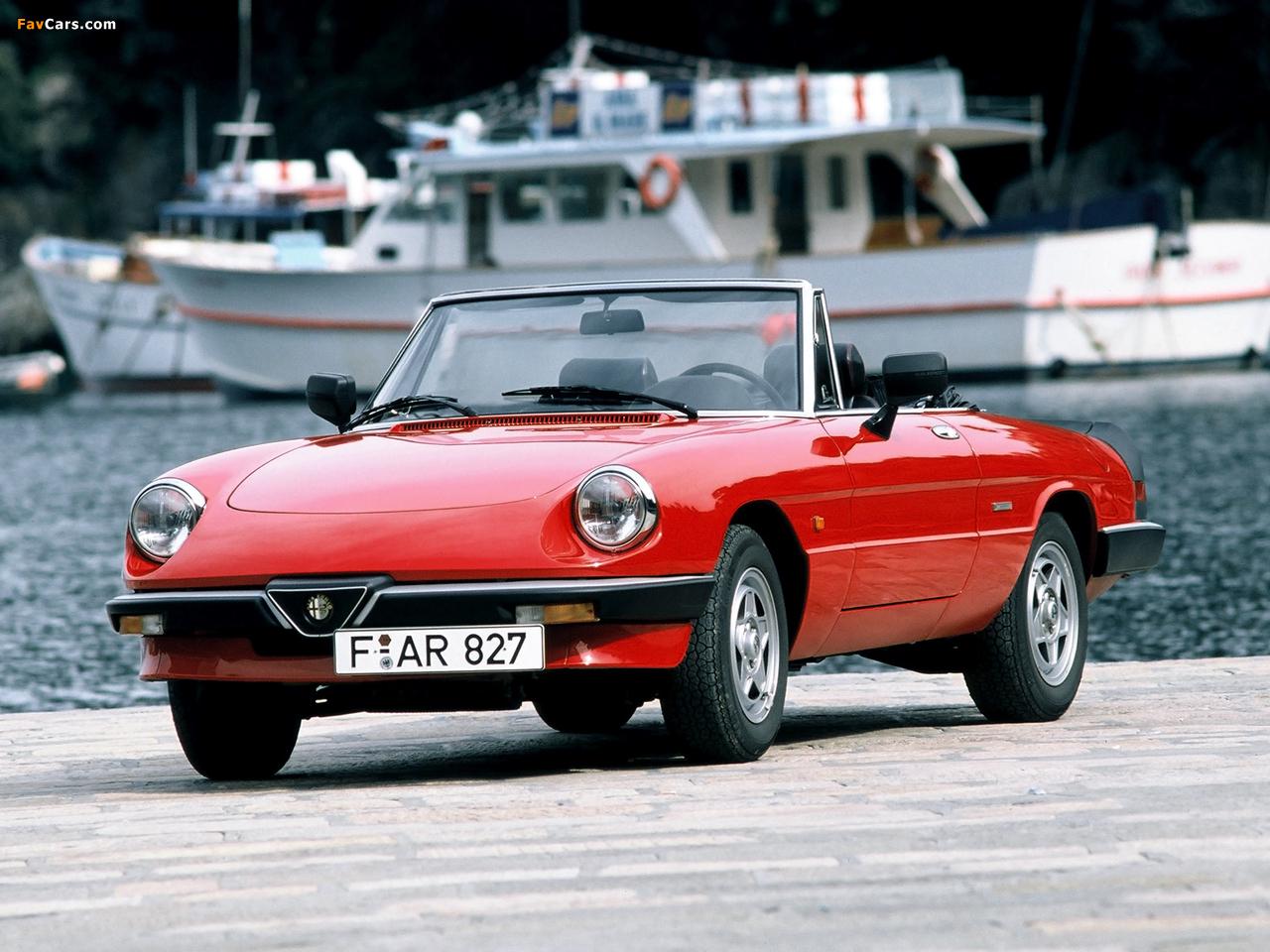 Images of Alfa Romeo Spider 115 (1983–1990) (1280 x 960)