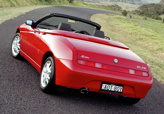 Photos of Alfa Romeo Spider AU-spec 916 (2003–2005)