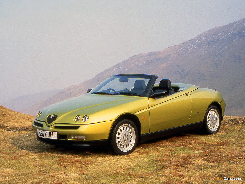 Alfa Romeo Spider UK-spec 916 (1995–1998) wallpapers (1024 x 768)