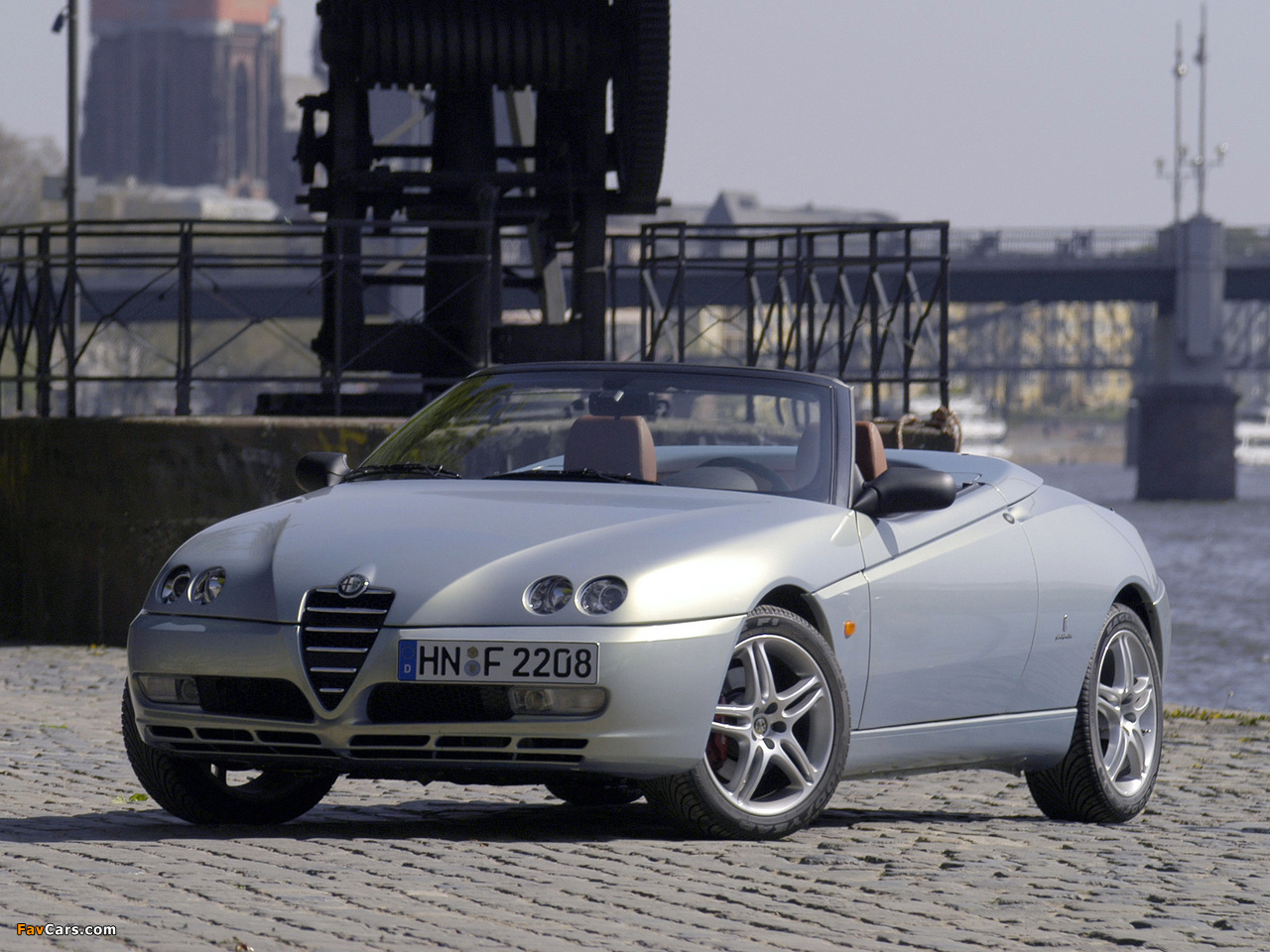 Alfa Romeo Spider 916 (2003–2005) wallpapers (1280 x 960)