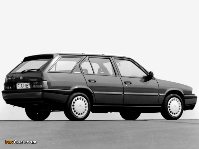Alfa Romeo Sport Wagon 907 (1990–1994) images (640 x 480)