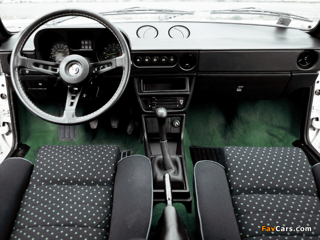 Alfa Romeo Sprint 1.5 Quadrifoglio Verde 902 (1983–1987) images (640 x 480)