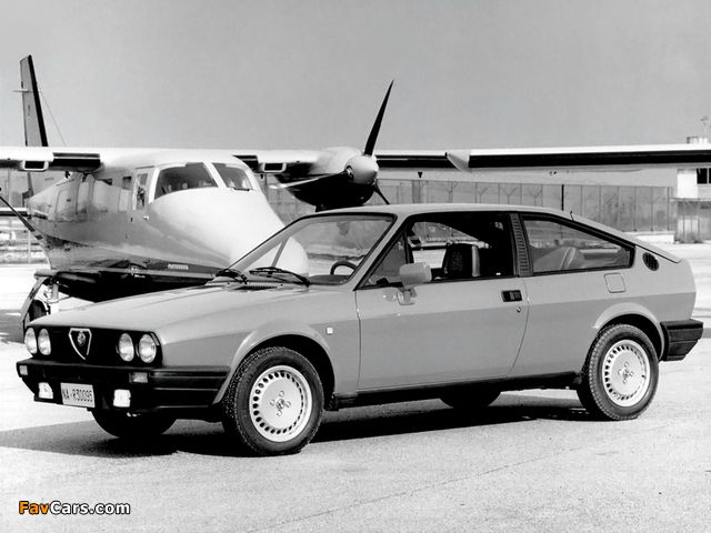 Alfa Romeo Sprint 902 (1987–1989) photos (640 x 480)