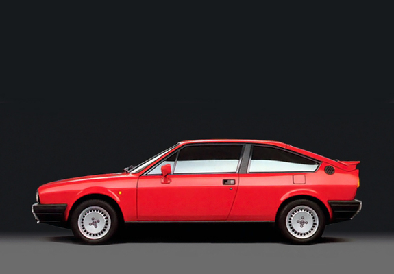 Images of Alfa Romeo Sprint 1.7 Quadrifoglio Verde 902 (1987–1989)