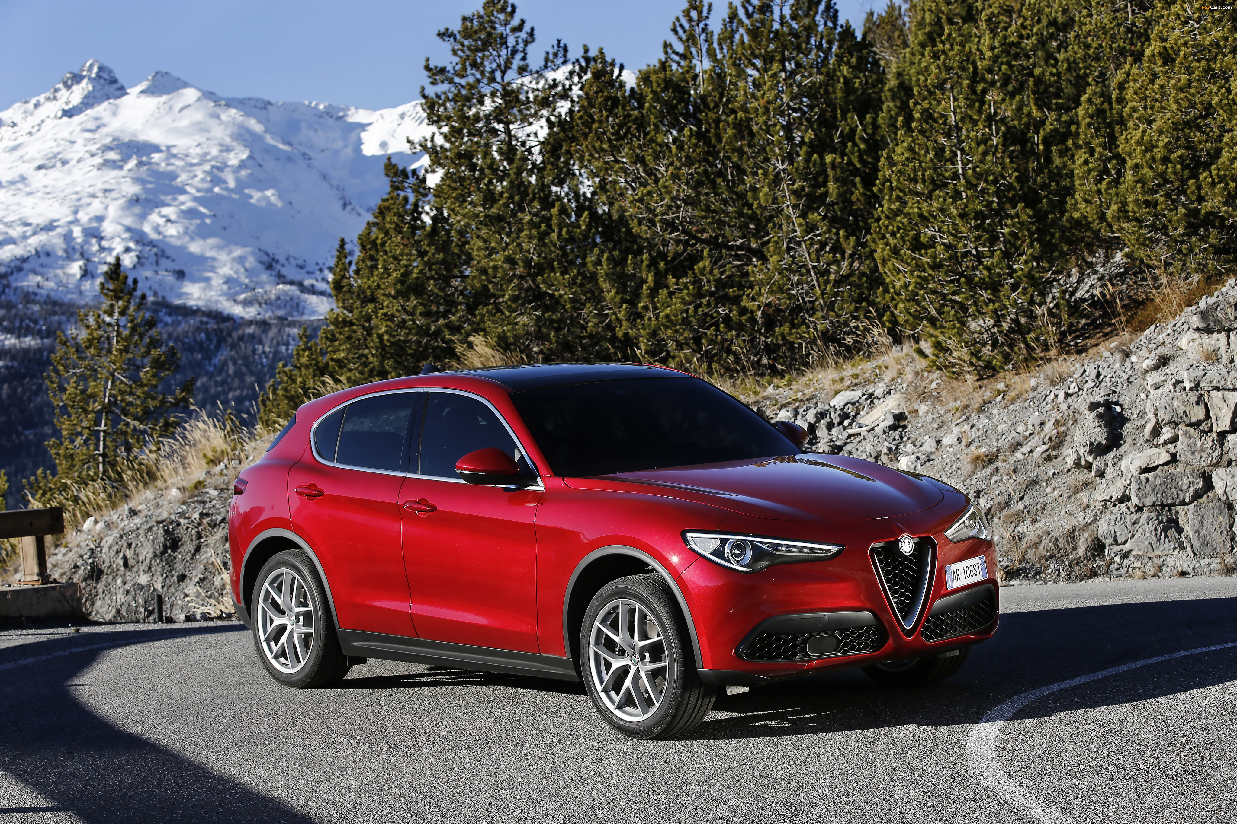 Alfa Romeo Stelvio (949) 2017 pictures (4096 x 2731)