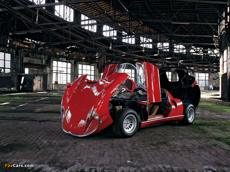 Alfa Romeo Tipo 33 Stradale (1967–1969) photos (800 x 600)
