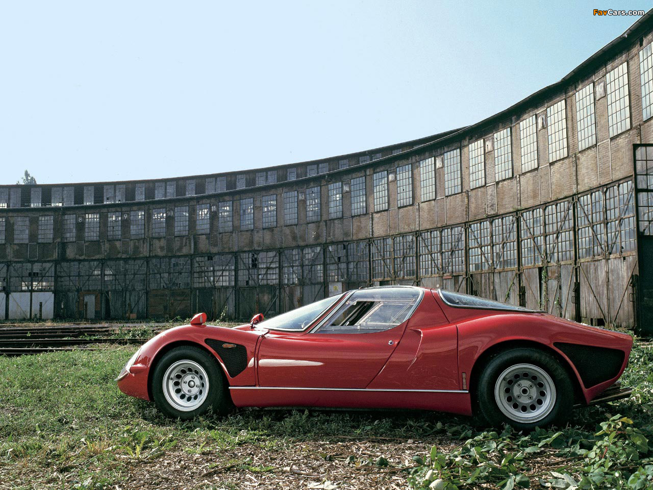 Pictures of Alfa Romeo Tipo 33 Stradale (1967–1969) (1280 x 960)