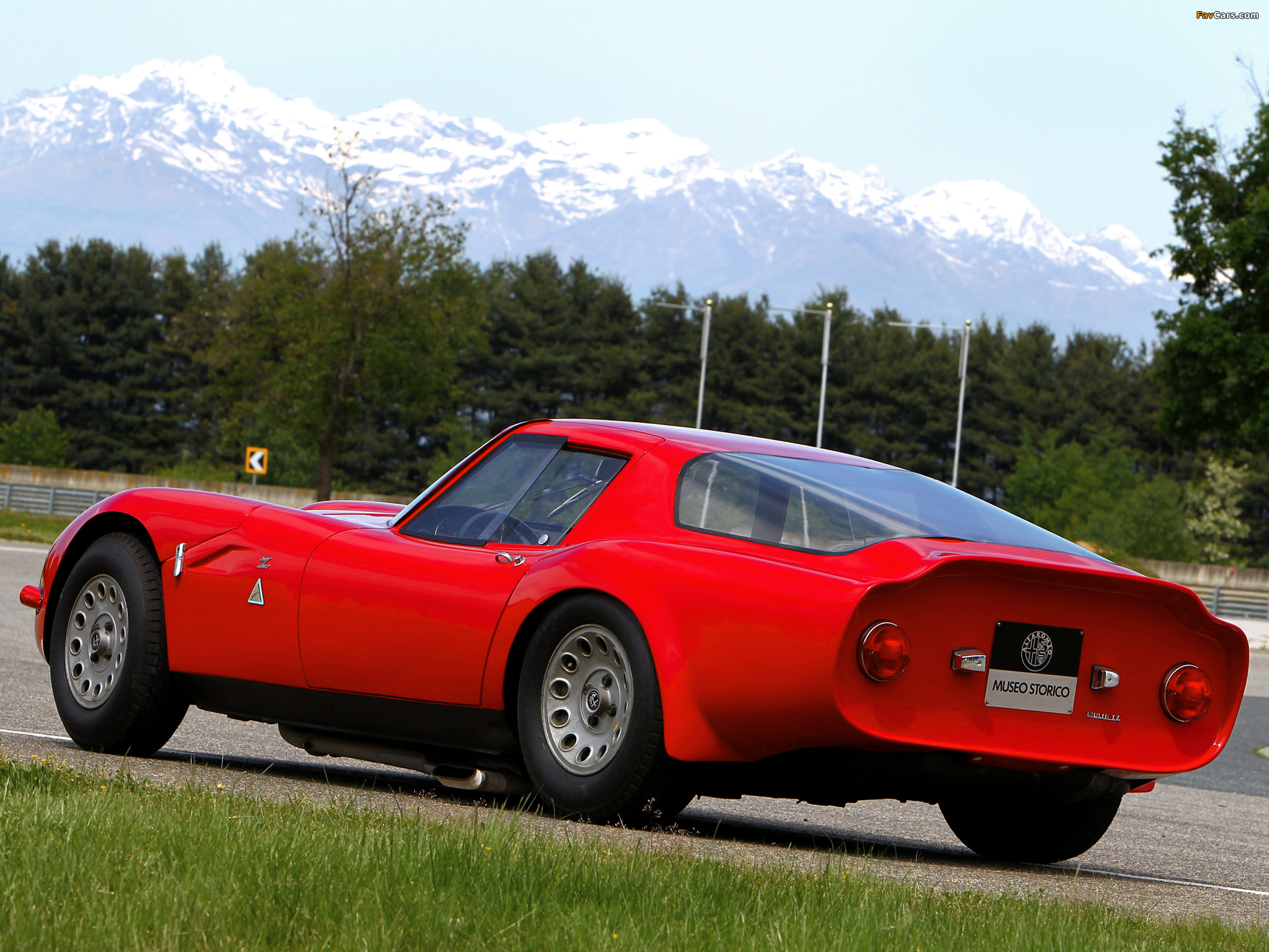 Images of Alfa Romeo Giulia TZ2 105 (1965–1967) (2048 x 1536)