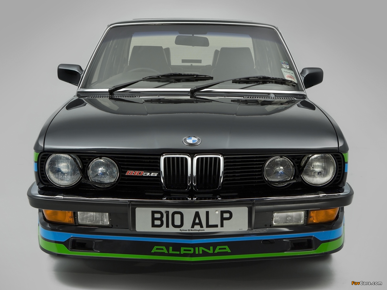 Photos of Alpina BMW B10 3.5 UK-spec (E28) 1985–87 (1280 x 960)