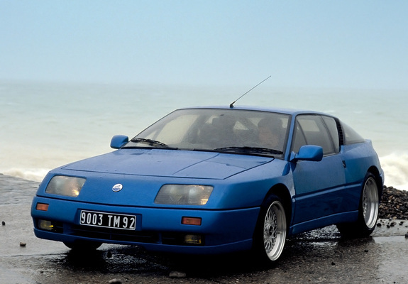 Renault Alpine GTA V6 Turbo Le Mans (1990) photos