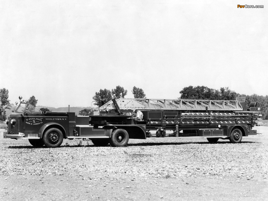 Photos of American LaFrance 700 Series Lift (1945–1959) (1024 x 768)