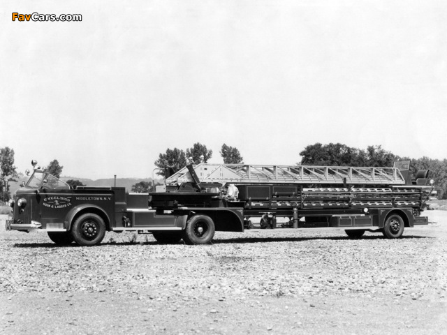 Photos of American LaFrance 700 Series Lift (1945–1959) (640 x 480)