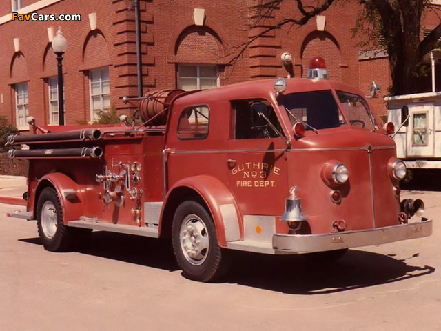 Pictures of American LaFrance 700 Series (1945–1959) (640 x 480)