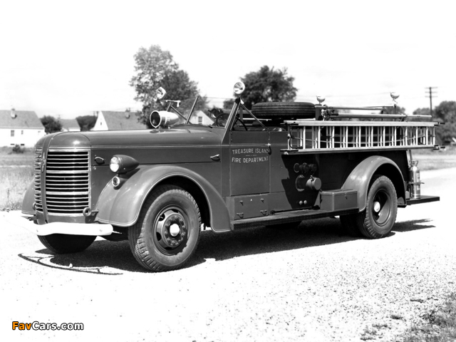 Photos of American LaFrance Type 600 (1941–1946) (640 x 480)