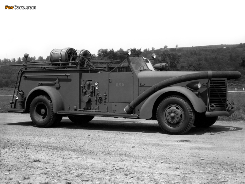 Photos of American LaFrance Type 600 (1941–1946) (800 x 600)