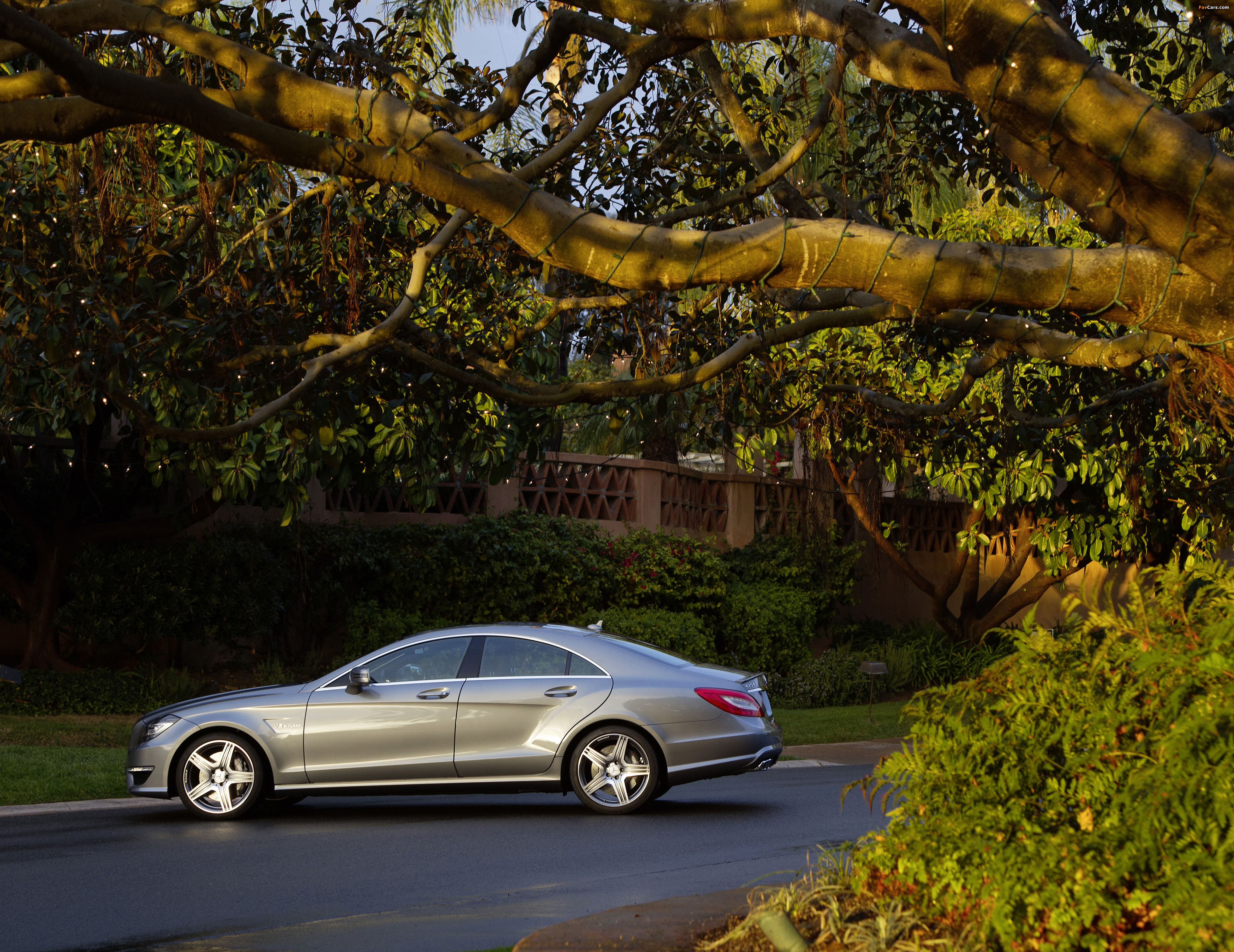 Mercedes-Benz CLS 63 AMG (C218) 2010–14 wallpapers (4096 x 3161)