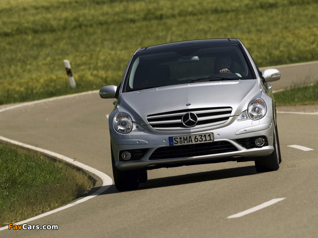 Images of Mercedes-Benz R 63 AMG (W251) 2007–10 (640 x 480)