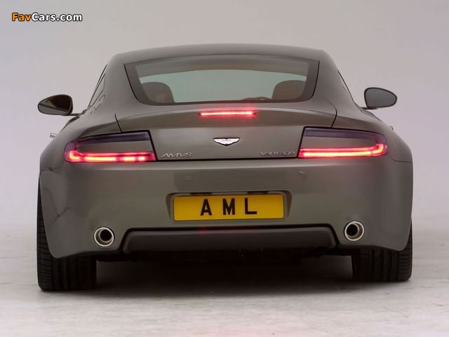 Aston Martin AMV8 Vantage Concept (2003) wallpapers (640 x 480)