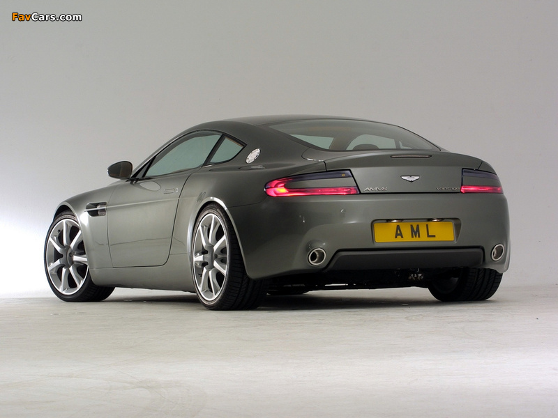 Images of Aston Martin AMV8 Vantage Concept (2003) (800 x 600)