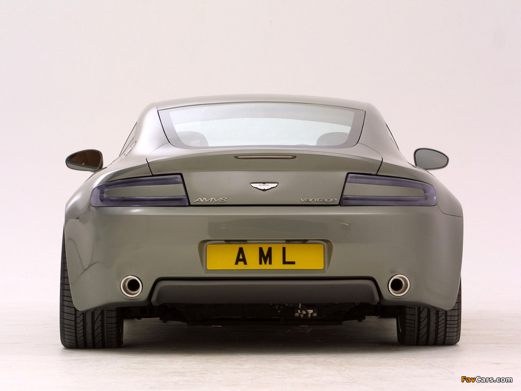 Images of Aston Martin AMV8 Vantage Concept (2003) (1024 x 768)