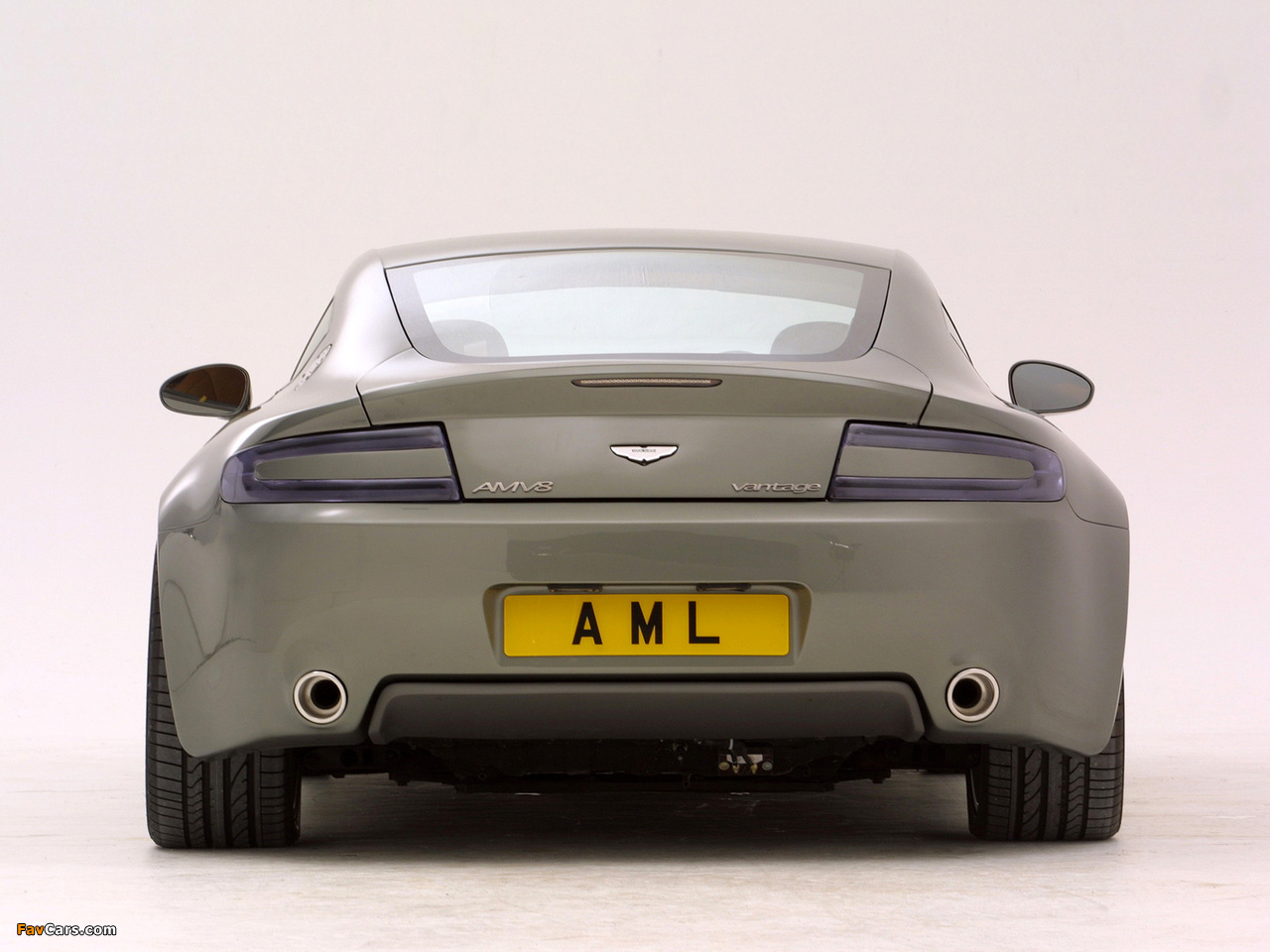Images of Aston Martin AMV8 Vantage Concept (2003) (1280 x 960)