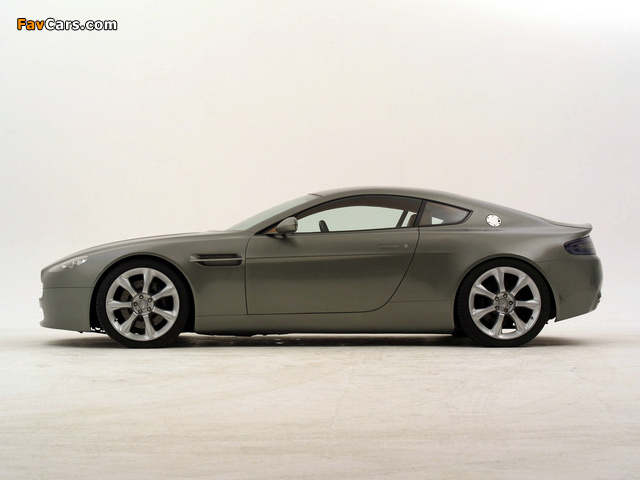 Photos of Aston Martin AMV8 Vantage Concept (2003) (640 x 480)