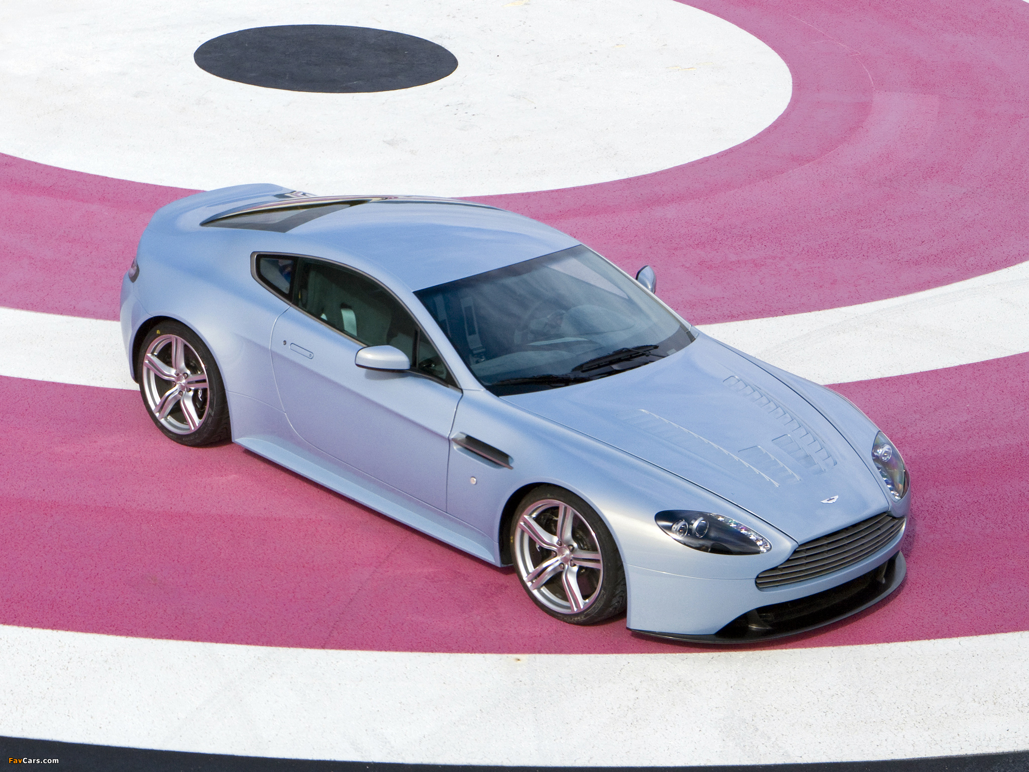 Photos of Aston Martin V12 Vantage RS Concept (2007) (2048 x 1536)