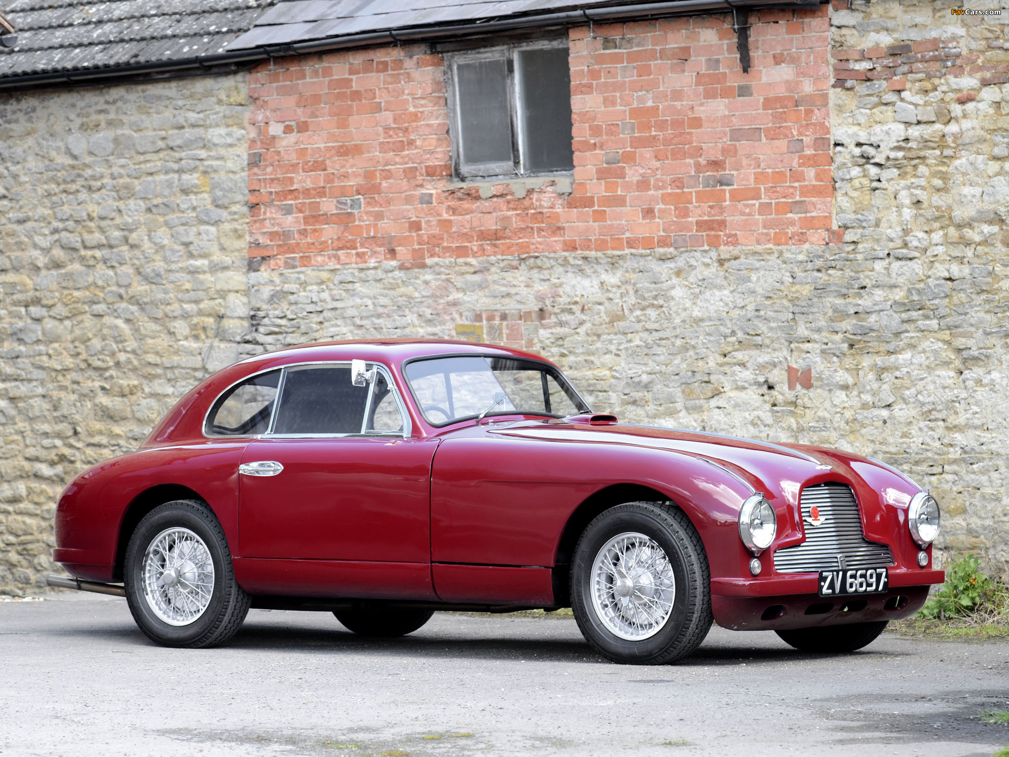 Images of Aston Martin DB2 (1950–1953) (2048 x 1536)