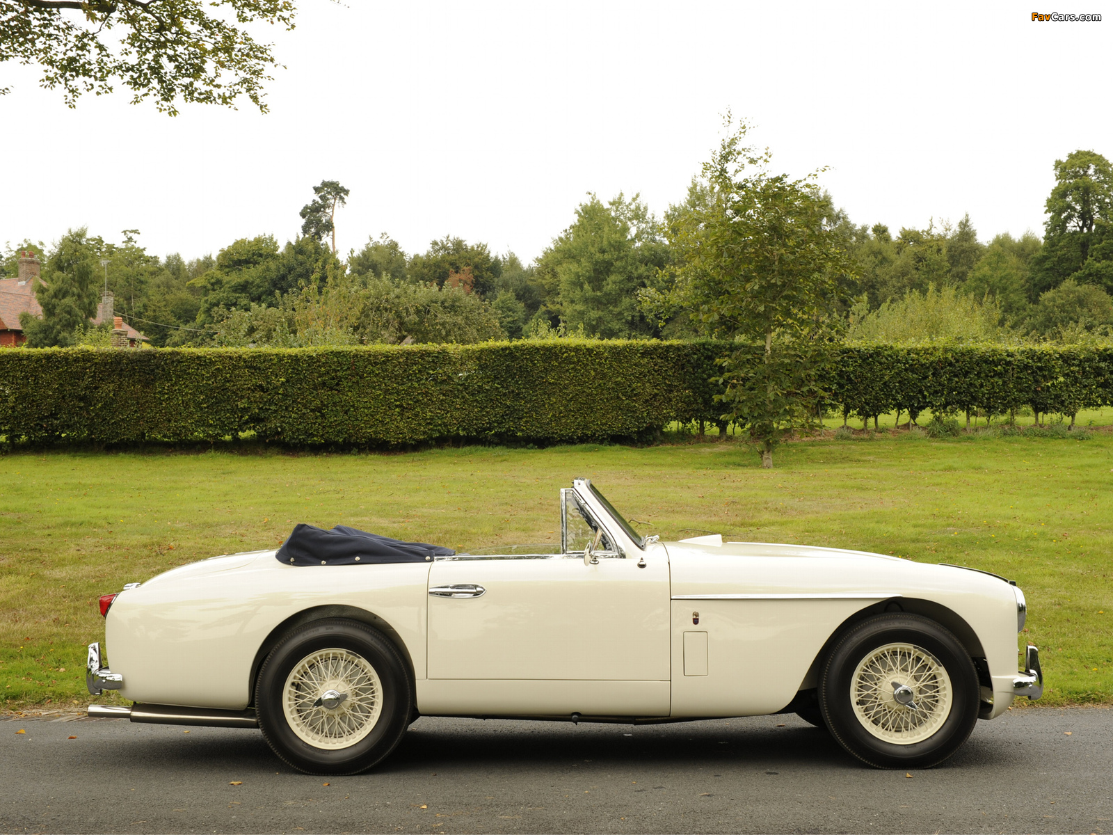 Images of Aston Martin DB2/4 Drophead Coupe MkII (1955–1957) (1600 x 1200)