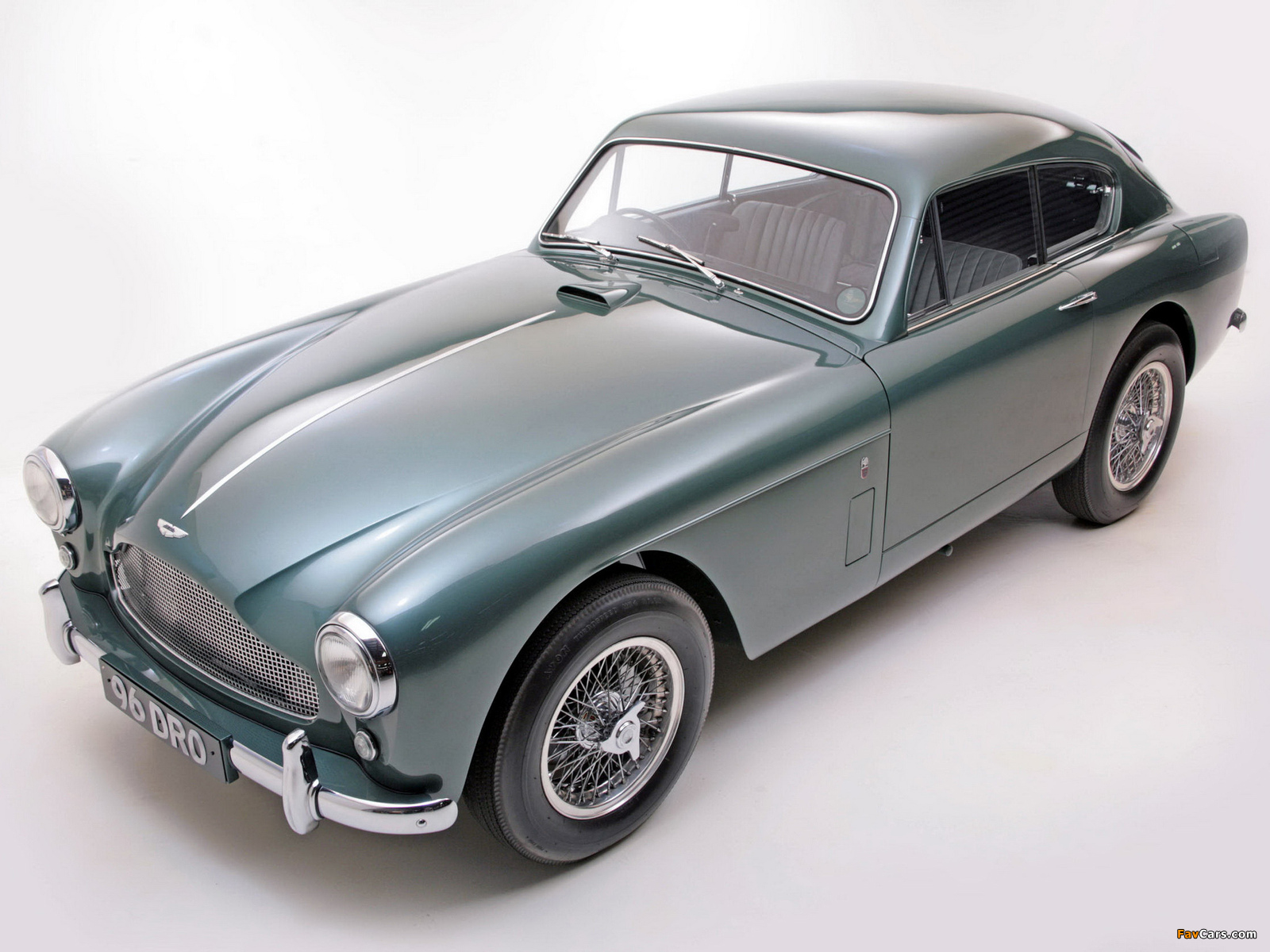 Pictures of Aston Martin DB2/4 Saloon by Tickford MkIII (1958–1959) (1600 x 1200)