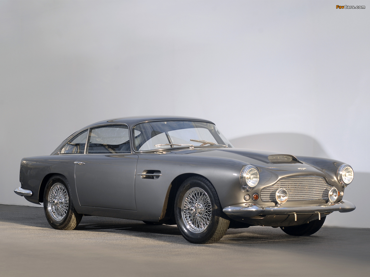 Aston Martin DB4 UK-spec (1958–1961) pictures (1280 x 960)