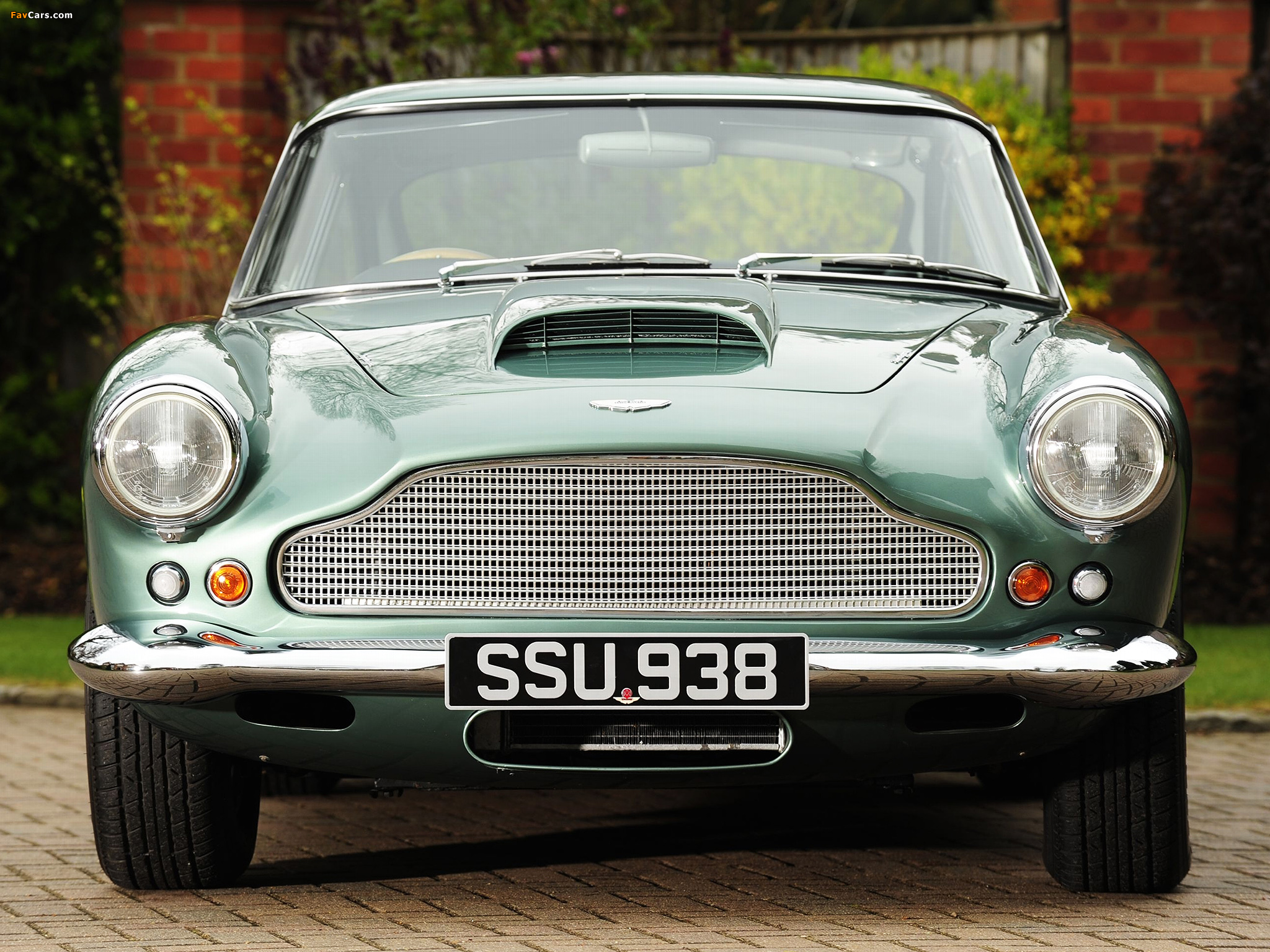 Aston Martin DB4 UK-spec (1958–1961) wallpapers (2048 x 1536)