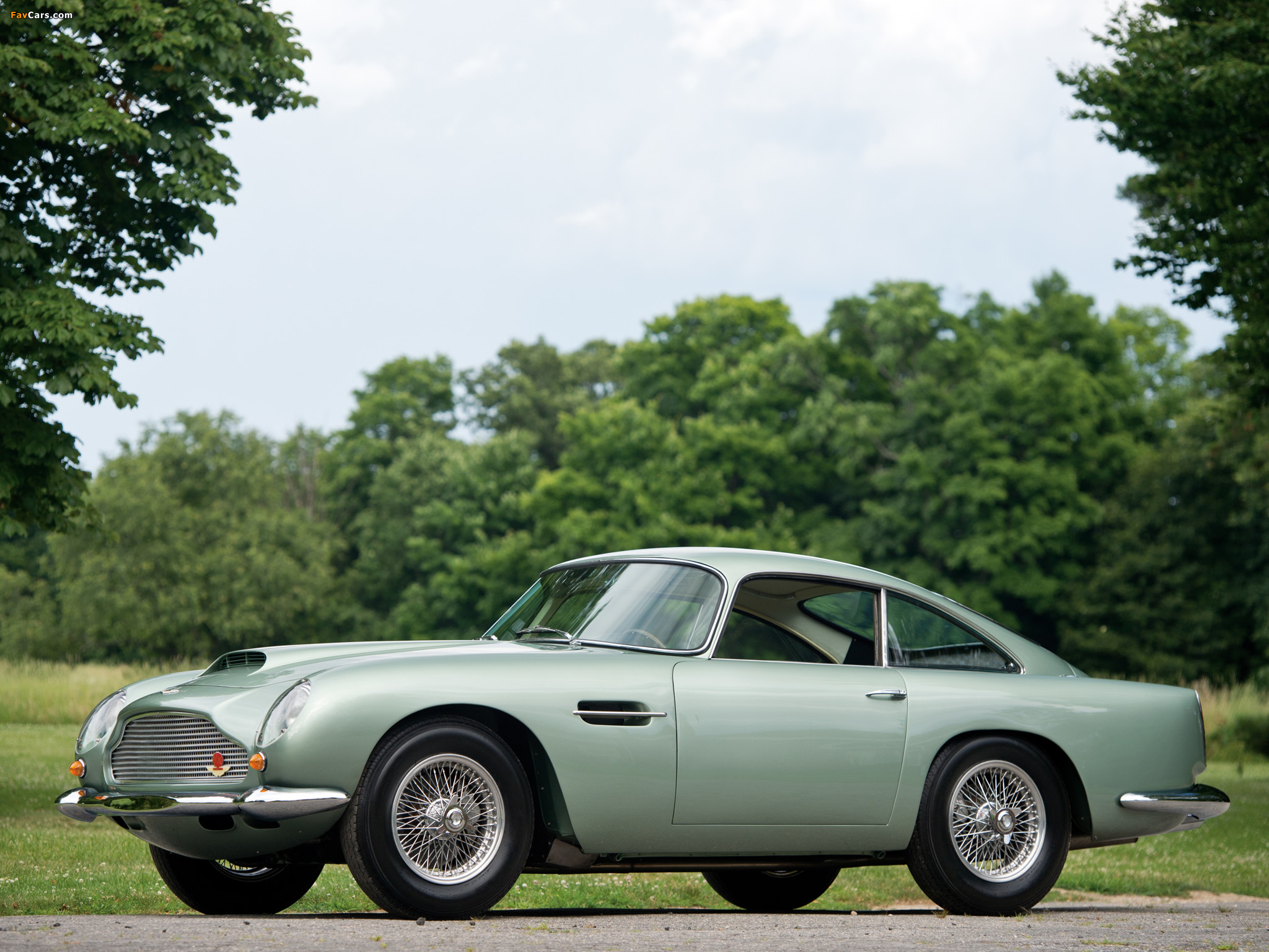 Aston Martin DB4 GT (1959–1963) pictures (2048 x 1536)